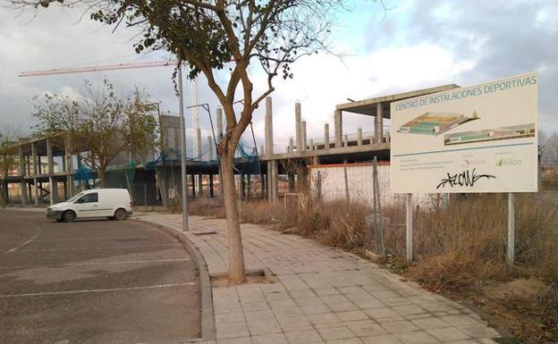 La Alcaldía llevará a pleno la recuperación de la parcela del centro deportivo de Benedictinas