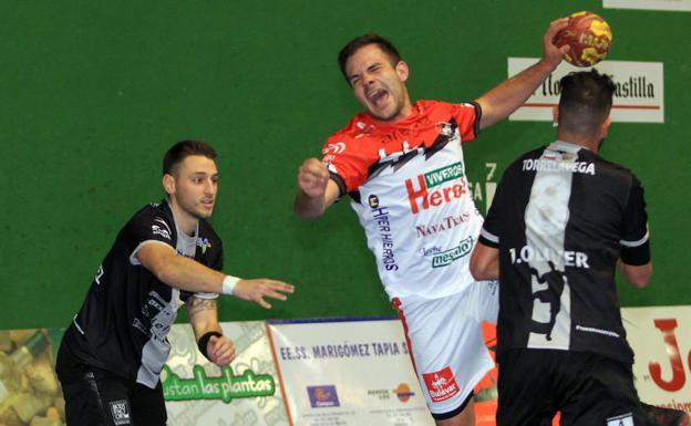 La maquinaria del BM Nava funciona