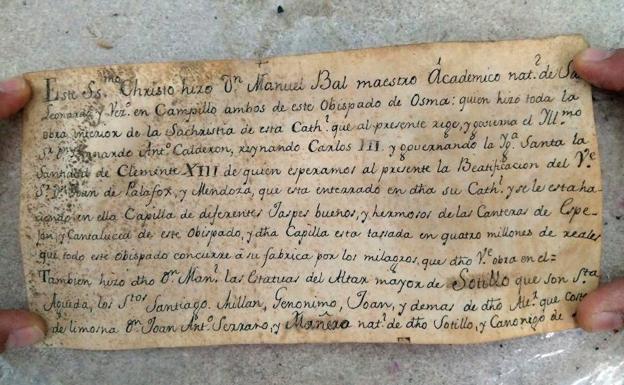 Hallan un escrito histórico en una talla del XVIII en Sotillo de la Ribera