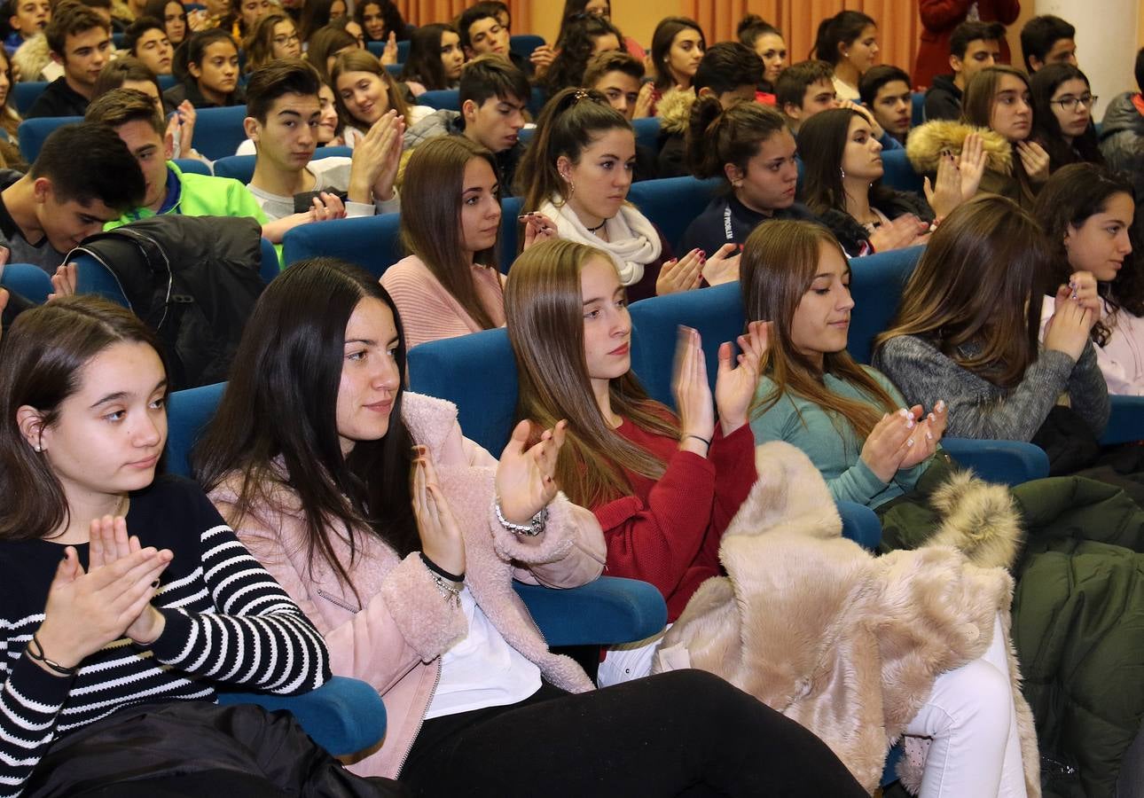 El Festival Internacional Abbapalabra acerca la poesía a los estudiantes de Carbonero