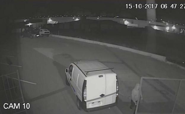 Detenidos dos madrileños por robar baterías de camión en empresas de Segovia
