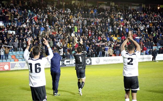 El CF Salmantino quiere prolongar su felicidad ‘postderbi’ en Aranda