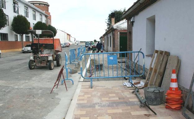 Las aceras centran hasta fin de año las obras de Urbanismo en Cuéllar