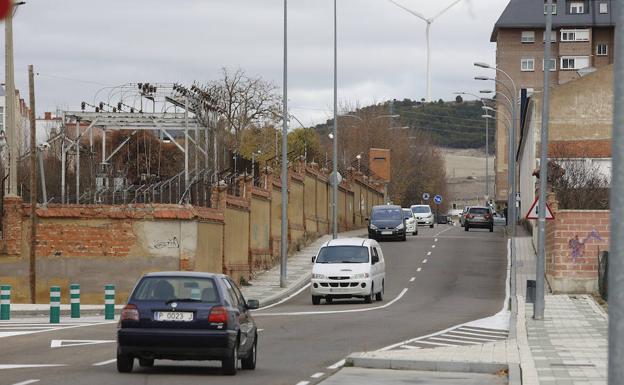 El Ayuntamiento abrirá dos carriles más al final del Paseo de la Julia