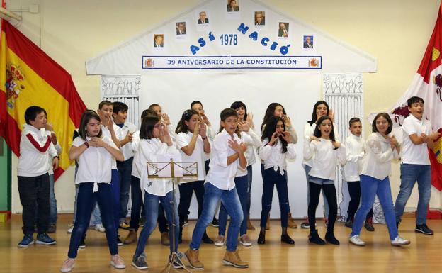 Segovia rapea para celebrar el 39 aniversario de la Constitución
