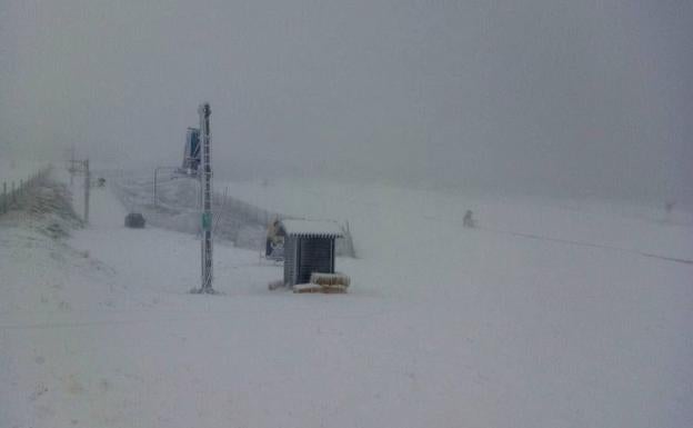 'Ana' arrecia en La Covatilla y deja la racha más fuerte de España con 134 kilómetros por hora