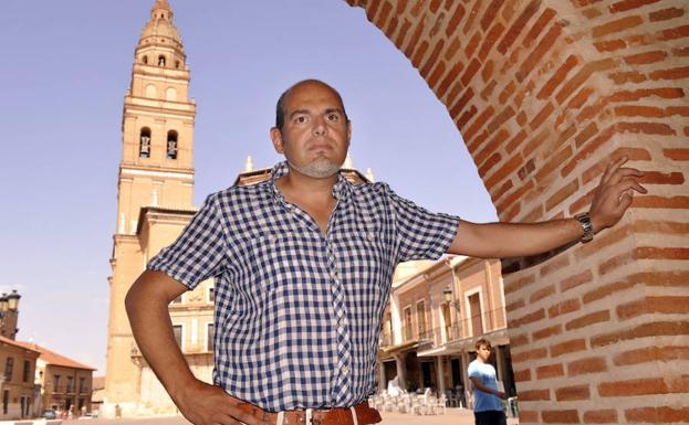 Los vecinos de Alaejos tuvieron que socorrer a una mujer que se desplomó al no haber médico de urgencias