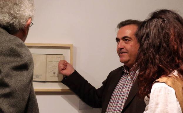 Una exposición reivindica el papel a través del recuerdo de los escritores del siglo XX