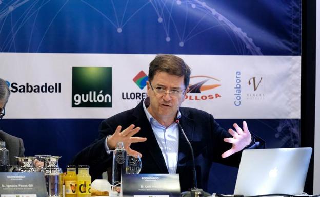 «En la vida y en la empresa le va mejor a quien opta por la gratificación diferida y no por la instantánea»