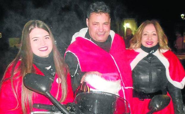 Papé Noel llega a Guardo sobre dos ruedas