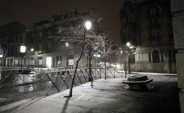 Nevadas y rachas de viento fuerte para las próximas horas en Ávila