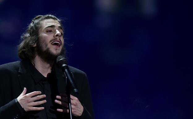 Salvador Sobral sale de la UCI