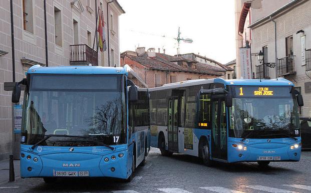 La alcaldesa espera que los nuevos autobuses estén en servicio a final de año