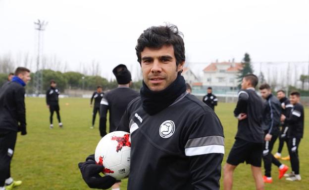 Jorge Alonso vuelve este jueves a los entrenamientos de Unionistas