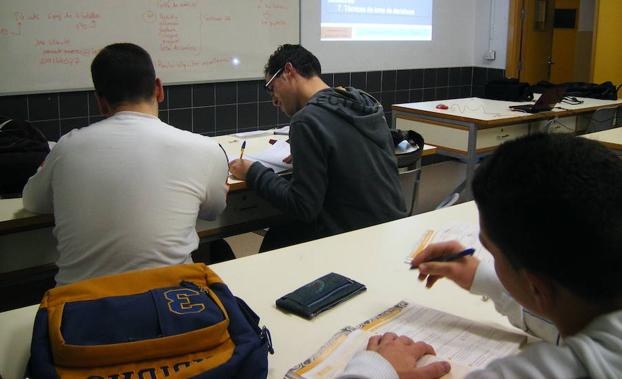 La Diputación imparte talleres de prevención en 20 colegios para detectar señales de acoso escolar