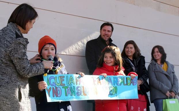 El Ayuntamiento de Valladolid celebra el Día de la Paz con unos 1.300 alumnos de cuatro colegios de la ciudad