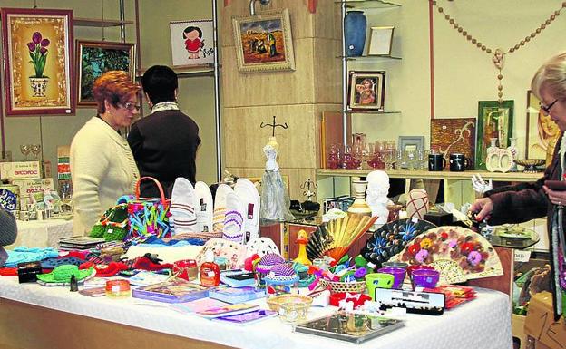 El arciprestazgo recoge artículos para el rastrillo solidario que organiza Manos Unidas