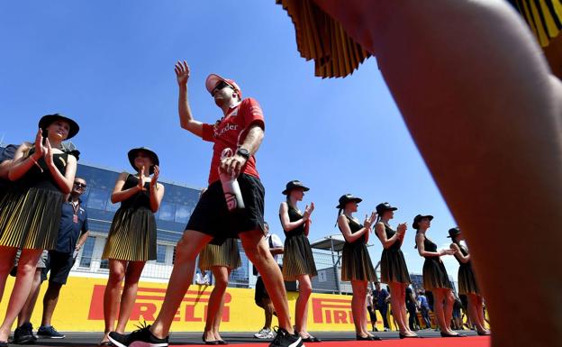 La Fórmula Uno elimina a las chicas de la parrilla