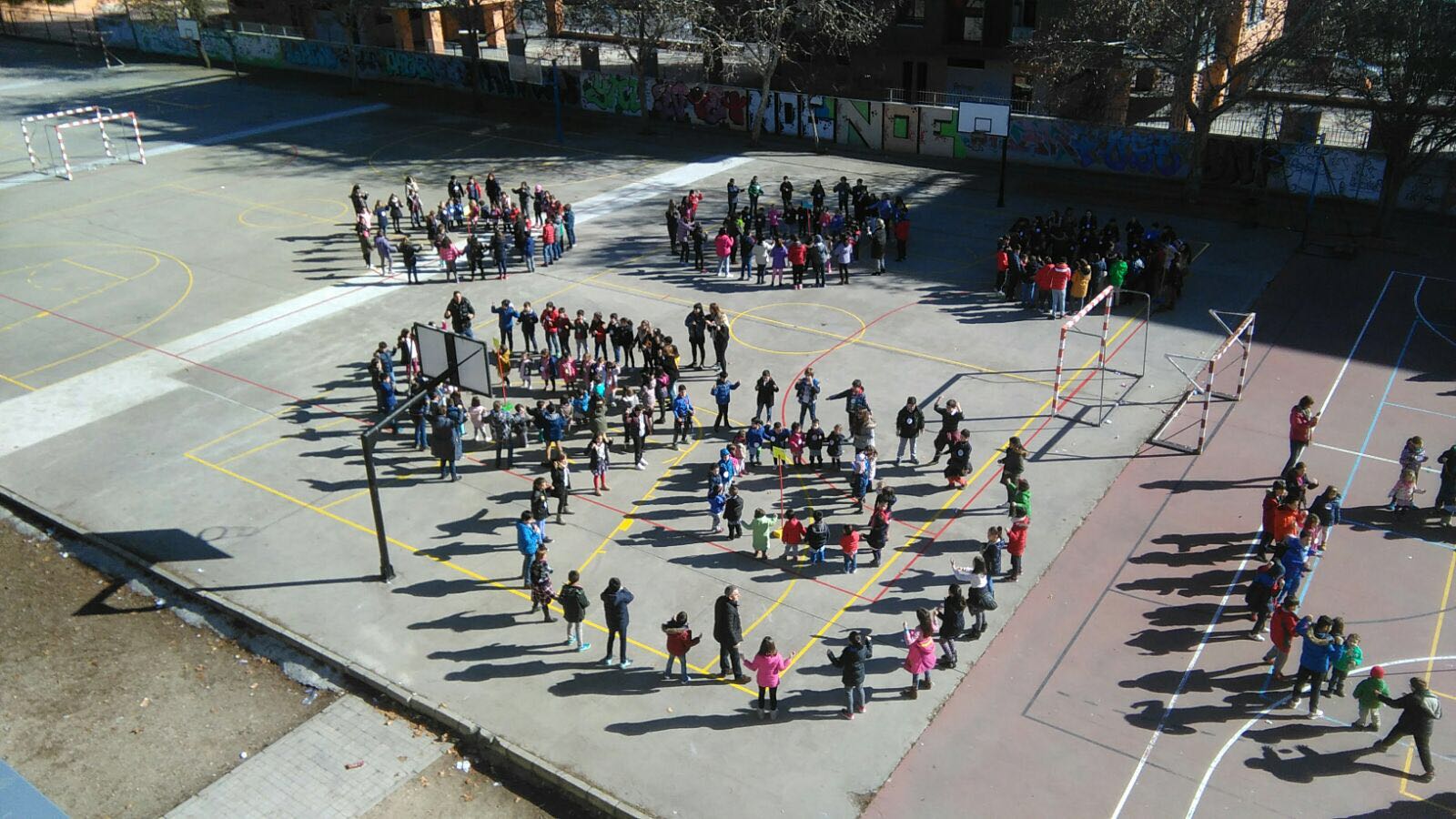 Las fotos del Día de la Paz enviadas por los colegios y los lectores