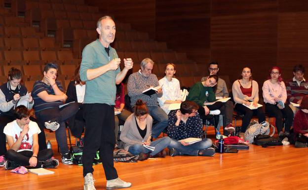 Una clase magistral con Miguel del Arco