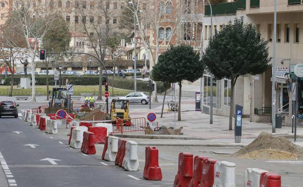 Las dos patronales del ‘ladrillo’ negociarán los convenios colectivos