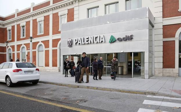 Fomento abre la posibilidad a estudiar el corredor de cercanías Medina-Palencia