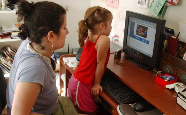 Unicef alerta del 'ciberacoso' a los niños de las comunidades gitana, migrante y LGTBI