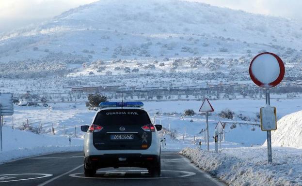 Segovia amanece congelada y resbaladiza