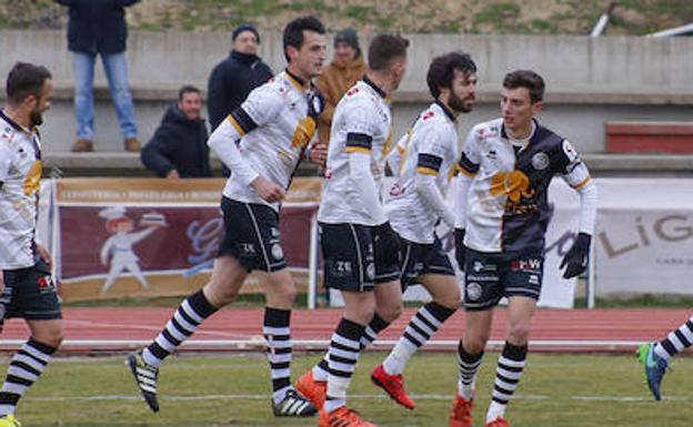 Antonio León: «Estas tres semanas sin jugar con Unionistas me han hecho más fuerte»