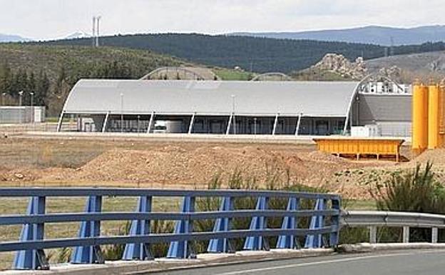 La plantilla de Siro en Aguilar vuelve al trabajo tras comprobarse que no hubo fugas de gas