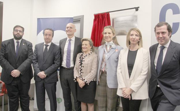 Elena de Borbón manifiesta la necesidad de apostar por las enfermedades mentales en la inauguración del nuevo edificio de Casta Arévalo