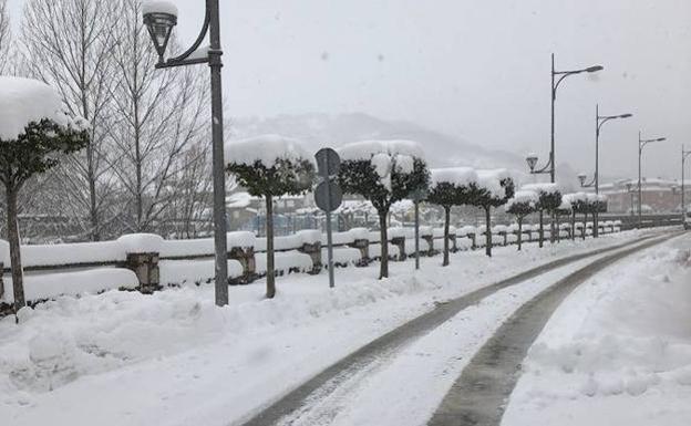 Protección Civil alerta de riesgo de nieve y heladas en las próximas horas en la montaña leonesa