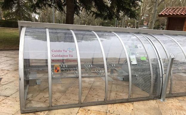 Los aparcamientos de seguridad para bici ya funcionan en la plaza de San Pablo de Palencia
