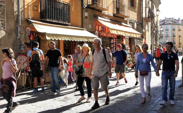 Visitar Segovia, una de las excursiones más atractivas de España