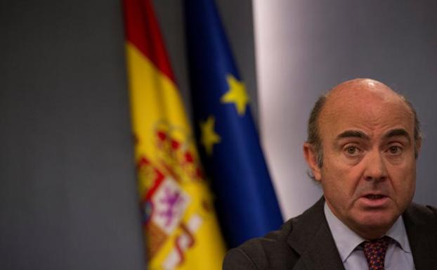 De Guindos asumirá la vicepresidencia del BCE tras la retirada del candidato irlandés