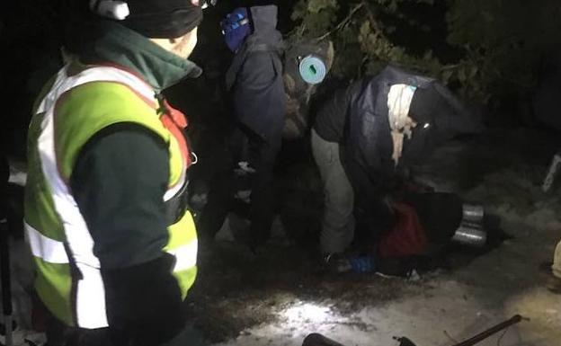 Rescatados cinco adultos y un menor perdidos en la sierra