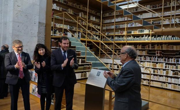 La familia de Narciso Alonso-Cortés dona fondos y documentos de Zorrilla al Archivo