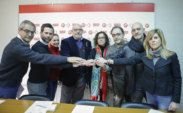 Cuatro partidos y dos sindicatos se movilizan contra la brecha salarial entre hombres y mujeres