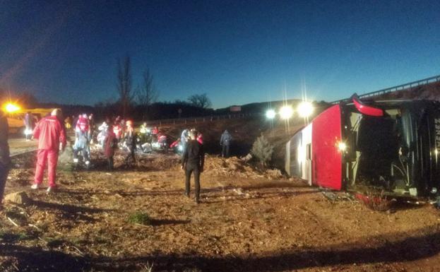 Asciende a once el número de heridos graves del accidente de un bus en Lerma