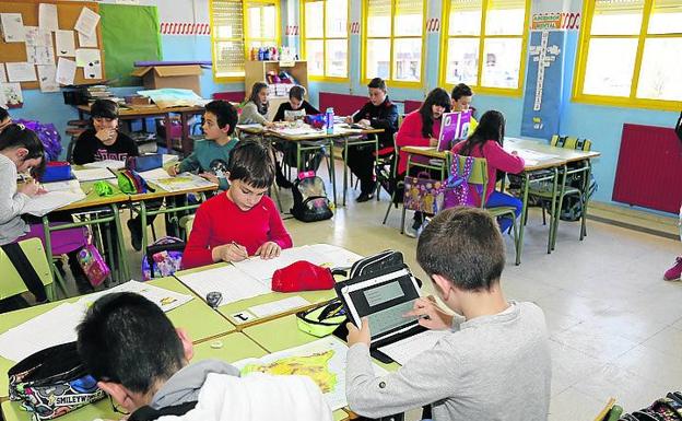 El colegio Gómez Manrique de Calabazanos, inmerso en las tecnologías