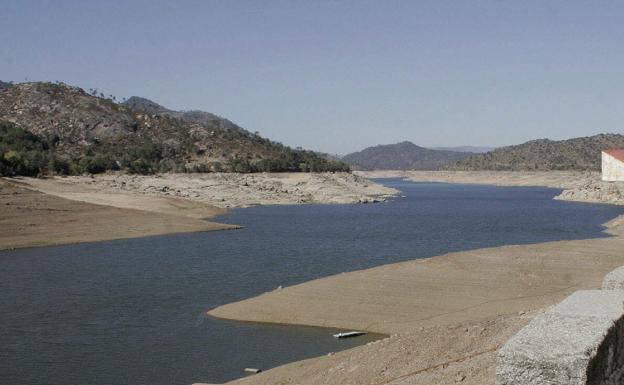 Ávila pedirá a la CHT que garantice el abastecimiento a los municipios de la ribera del embalse de El Burguillo