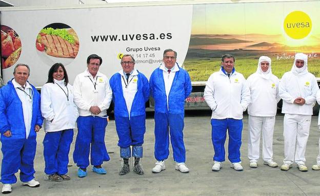 La planta de Uvesa procesa en la villa 400.000 pollos a la semana