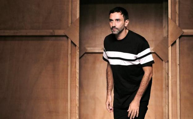 Burberry ficha a Riccardo Tisci como director creativo