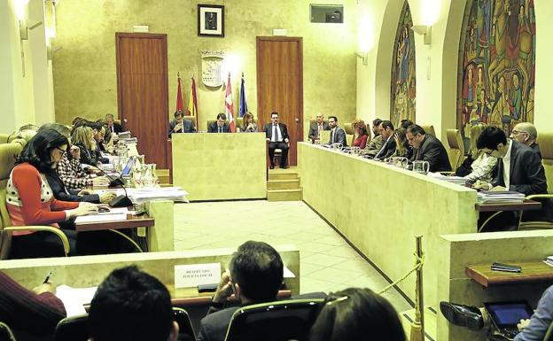 El Ayuntamiento cerró 2017 con un superávit de 10,7 millones