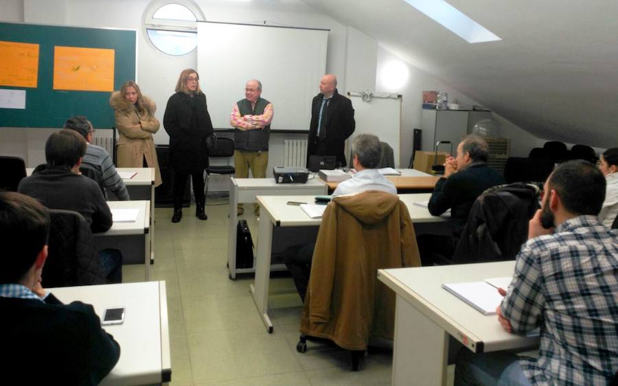 La Escuela de Empresarios diseña el nuevo plan de formación