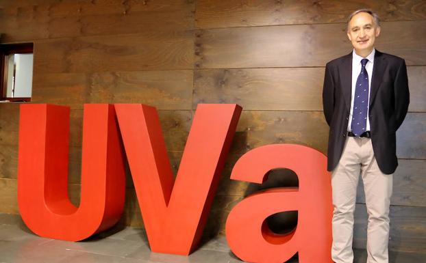 Largo Cabrerizo opta al Rectorado de la UVA con el fin de dejar el «peligroso inmovilismo»