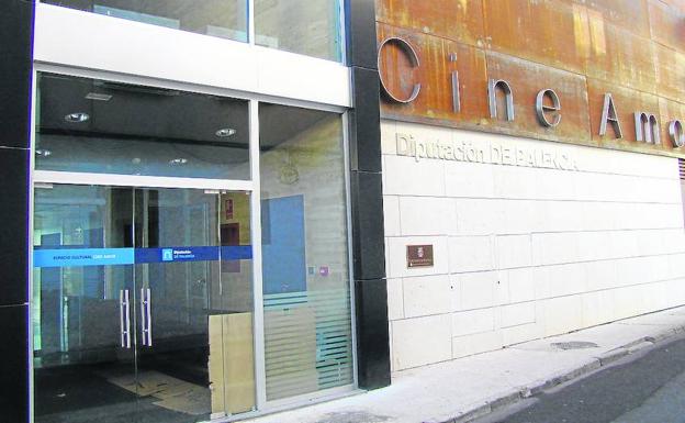 La alcaldesa de Aguilar declara tras reabrirse el caso por la demolición del Cine Amor