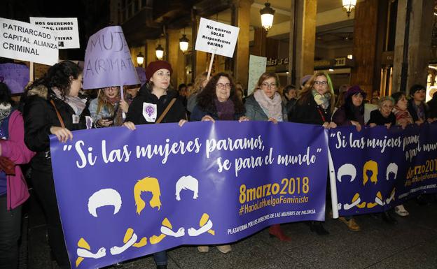 6.500 palentinos ponen el colofón a un Día de la Mujer histórico