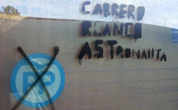 Actos vandálicos en la sede del PP abulense