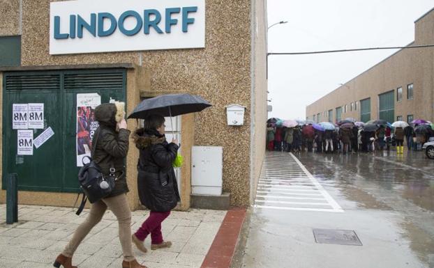 Lindorff arranca el proceso de un ERE con la intención de «reducir al máximo» los despidos